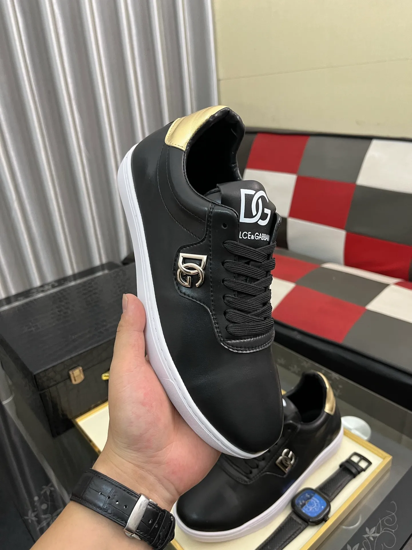 Men's Men's Shoes💰420⌚️⌚️Dolce&Gabbana••DG✔️Men's Sports•Casual Shoes. Original goods from top counters. Original imported cowhide, multi-material splicing design ➕Imported cowhide lining, cowhide feet ➕Original TPR elastic outsole. Size: 38-46